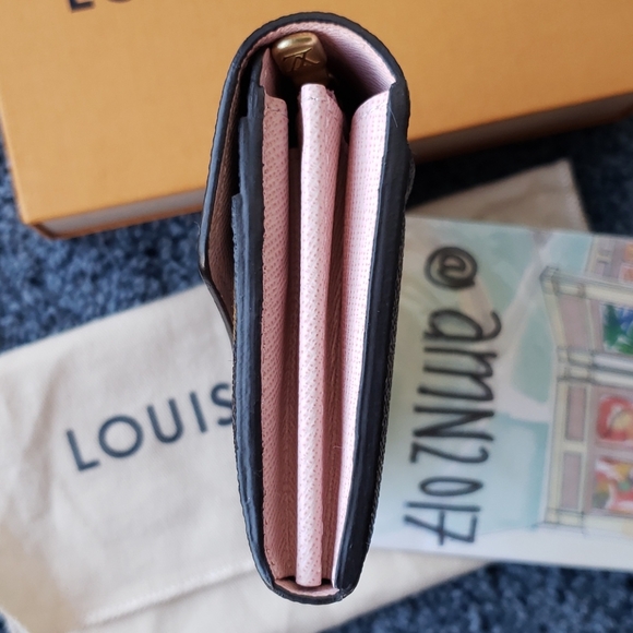 Authentic Louis Vuitton Sarah Wallet - Picture 4 of 12